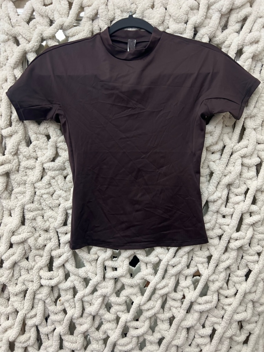 NIKE SKIMS SHINE MOCK NECK SHORT SLEEVE NWT - PHOENIX